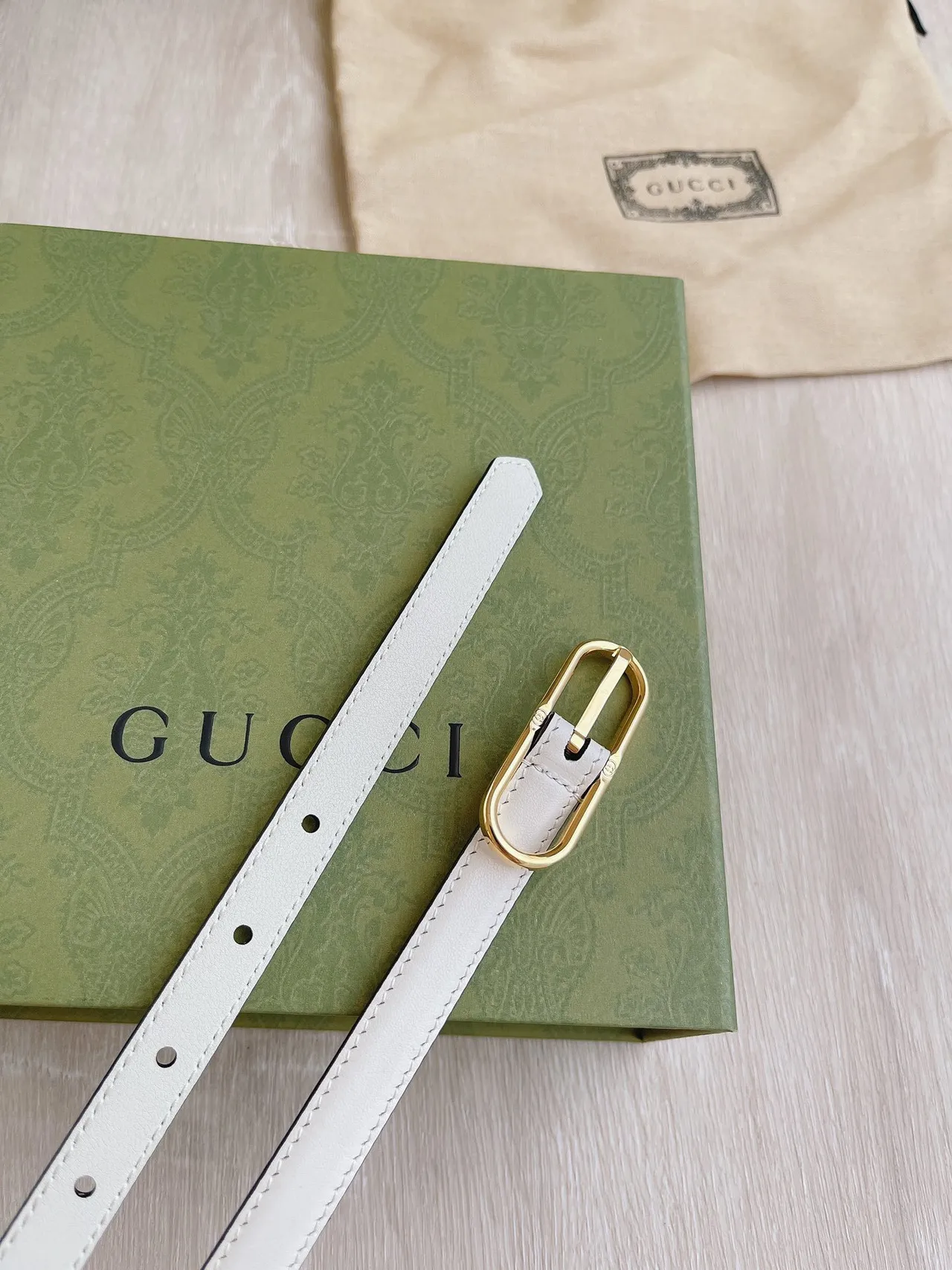 Gucci Horsebit 1955 ভূরা সোনা স্লিম প্রোফাইল আইভরি চামড়া বেল্ট 3