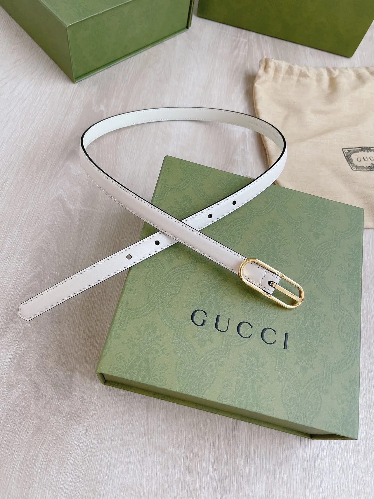 Gucci Horsebit 1955 ভূরা সোনা স্লিম প্রোফাইল আইভরি চামড়া বেল্ট 5