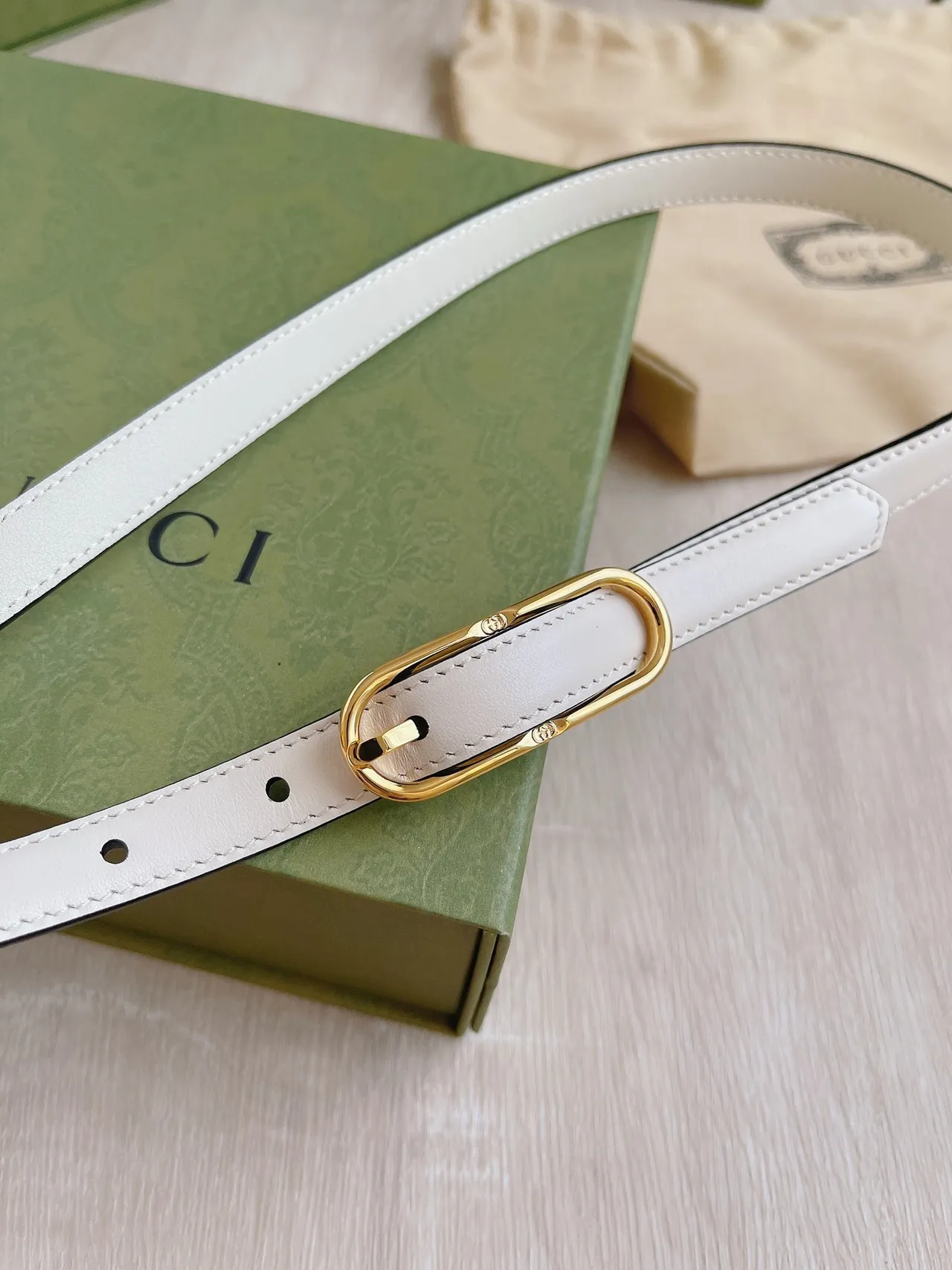 Gucci Horsebit 1955 ভূরা সোনা স্লিম প্রোফাইল আইভরি চামড়া বেল্ট 6