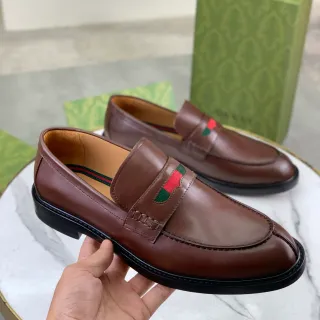 Gucci Horsebit 1955 Cuero Pulido Marrón Negro Banda de Rayas Tejida Loafer
