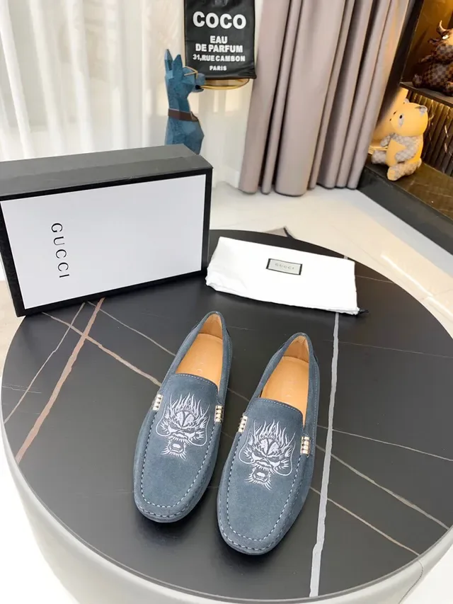 Gucci Horsebit 1955 Camurça Cinza Bordado Dragão Loafers 3