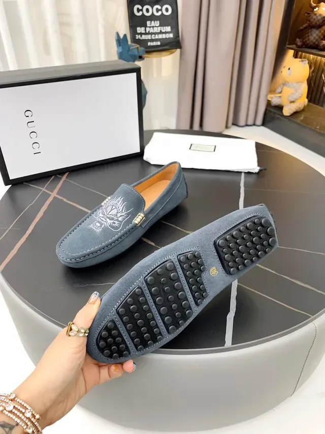 Gucci Horsebit 1955 Camurça Cinza Bordado Dragão Loafers 4
