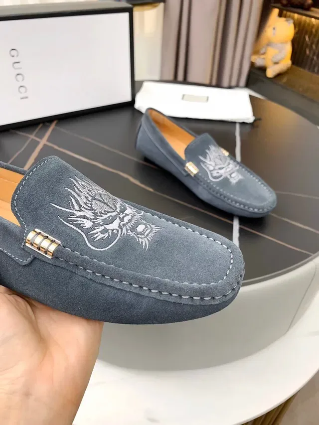 Gucci Horsebit 1955 Camurça Cinza Bordado Dragão Loafers 6