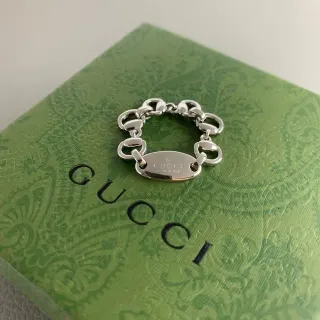Pulsera Gucci Horsebit 1955 Interlocking G-Link tono plateado