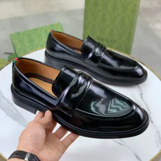 Gucci Horsebit 1955 প্যাটেন্ট কালো লোফার