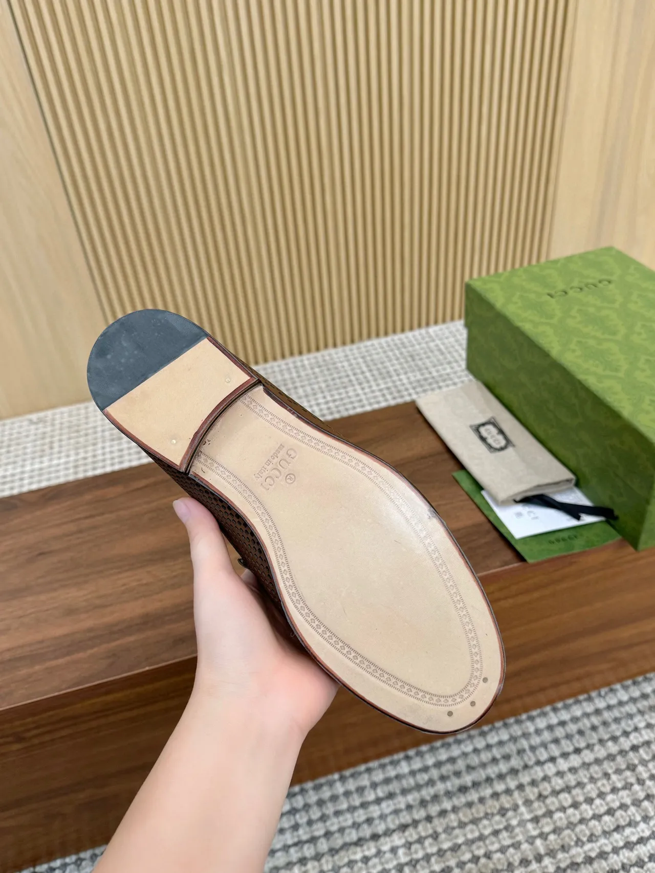Gucci Horsebit 1955 Loafers marrom de couro perfurados 9