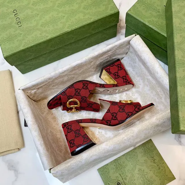 Gucci Horsebit 1955 लाल सोने GG मोनोग्राम कैनवास बकल ब्लॉक हील 6