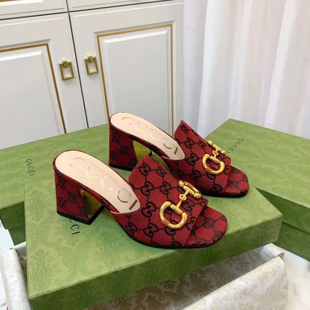 Gucci Horsebit 1955 लाल सोने GG मोनोग्राम कैनवास बकल ब्लॉक हील 9