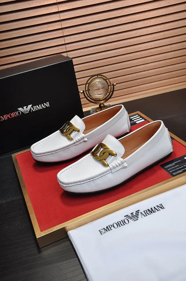 Gucci Horsebit लोफर सफेद चमड़ा सोने का बकल लोफर 8
