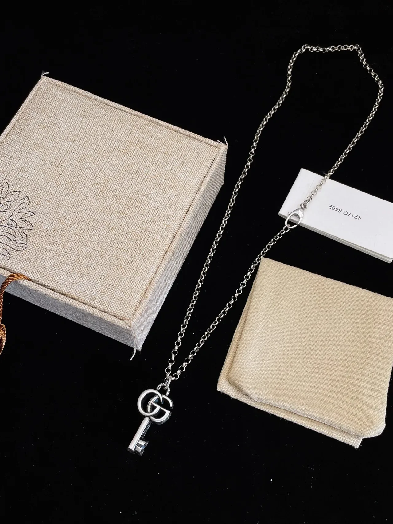 Gucci Key Interlocking GG Silver-Toned Necklace 3