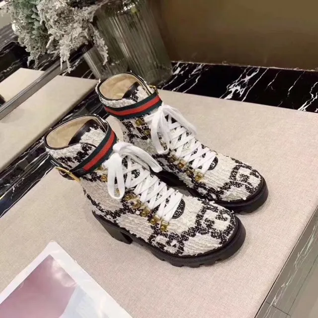 Gucci Le Cagole ट्वीड वेब स्ट्रैप एंक्ल बूट 8