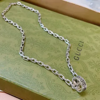 Gucci Link to Love রূপালী একীভূত আংটি পেন্ড্যান্ট নেকলেস