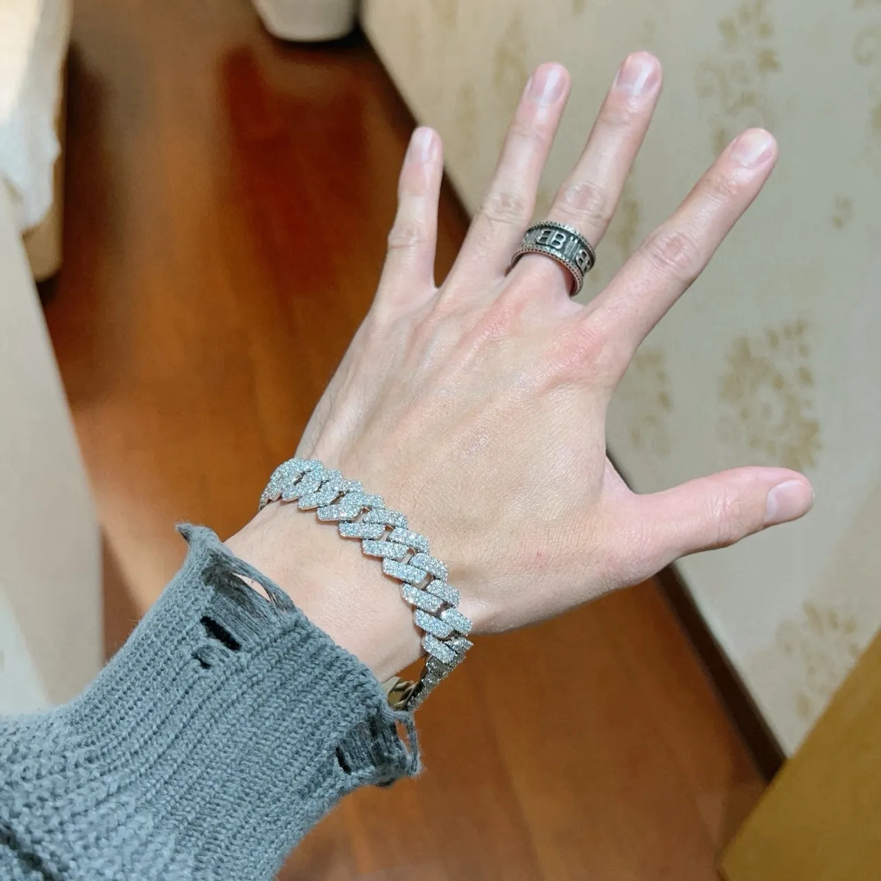 Gucci Multi-Row Pavé Curb Link Bracelet 8