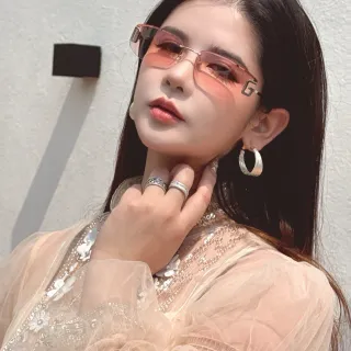 Gucci نظارات شمسية وردية فضية بدون إطار