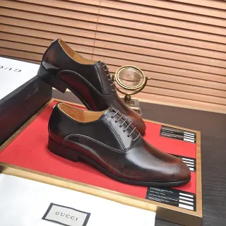 Gucci चकचके बাদामी कैप-टो ऑक्सफोर्ड जुतो