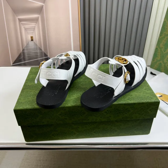 Gucci Rhyton White Leather Gladiator Sandals 6