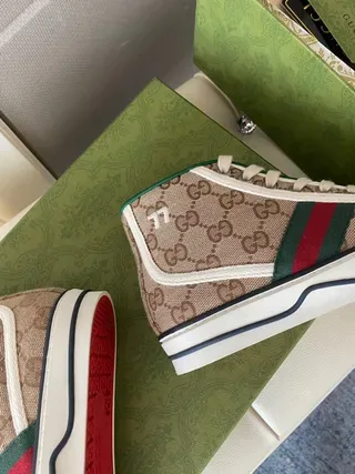 Gucci Screener bege Monogram Canvas Green-Red Web High-Top Lifestyle Sneakers 9