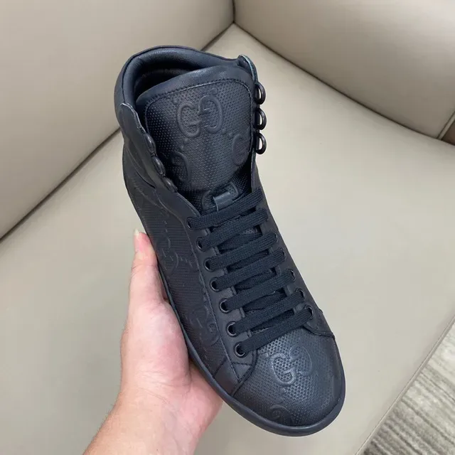 Gucci Screener Sneakers lifestyle noires embossées GG Monogram 4
