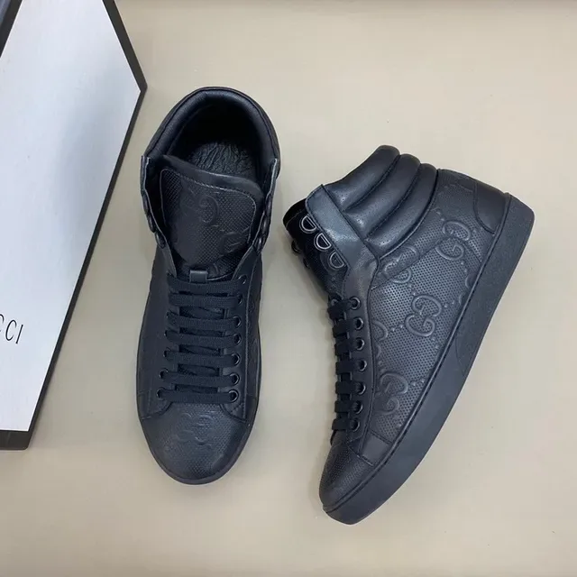 Gucci Screener Sneakers lifestyle noires embossées GG Monogram 8