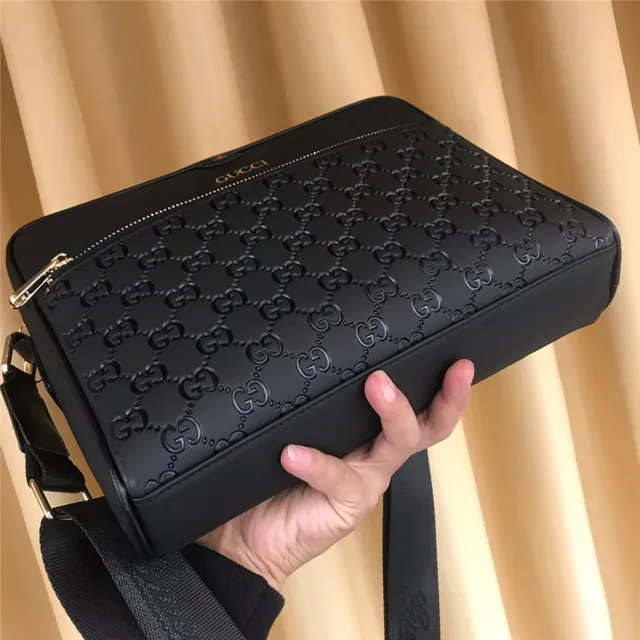 Gucci Screener কালো সোনালি উৎকীর্ণ GG মনোগ্রাম সামনের জিপের পকেট কাঁধের ব্যাগ 5