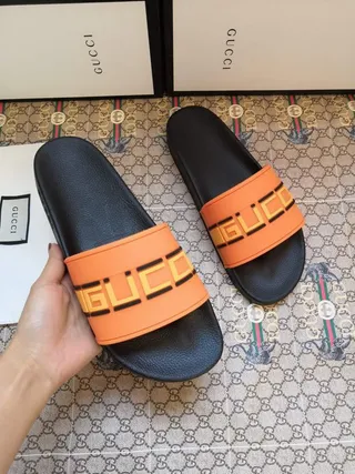 Gucci Screener Noir Orange Semelle en Caoutchouc Moulée Sangle Logo Large Chaussons 2