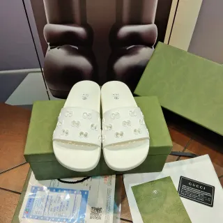 Gucci Screener Interlocking G 图案 白色拖鞋