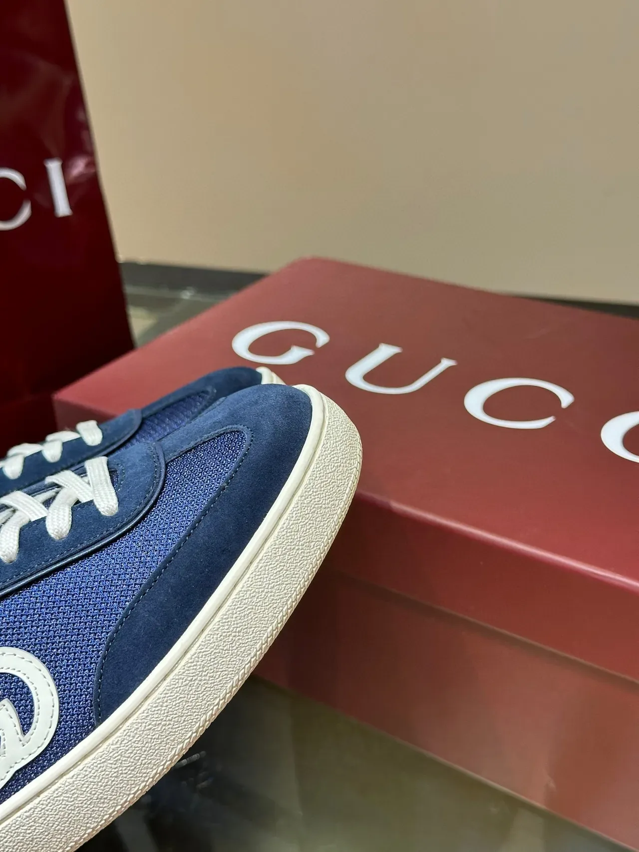Gucci Screener Tênis Lifestyle Azul Marinho e Branco 8