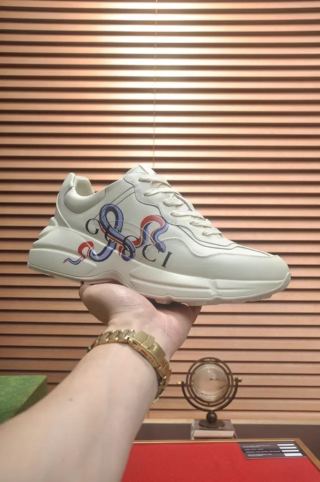 Gucci Screener Off-White এমব্রয়ডারি Interlocking G জীবনধারা স্নিকার্স 3