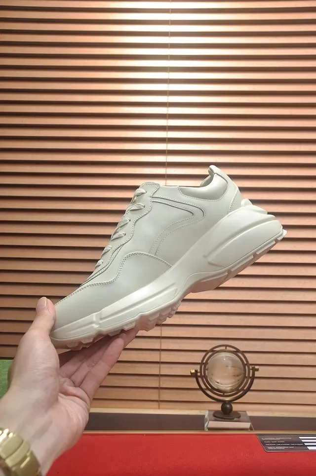 Gucci Screener Off-White এমব্রয়ডারি Interlocking G জীবনধারা স্নিকার্স 9