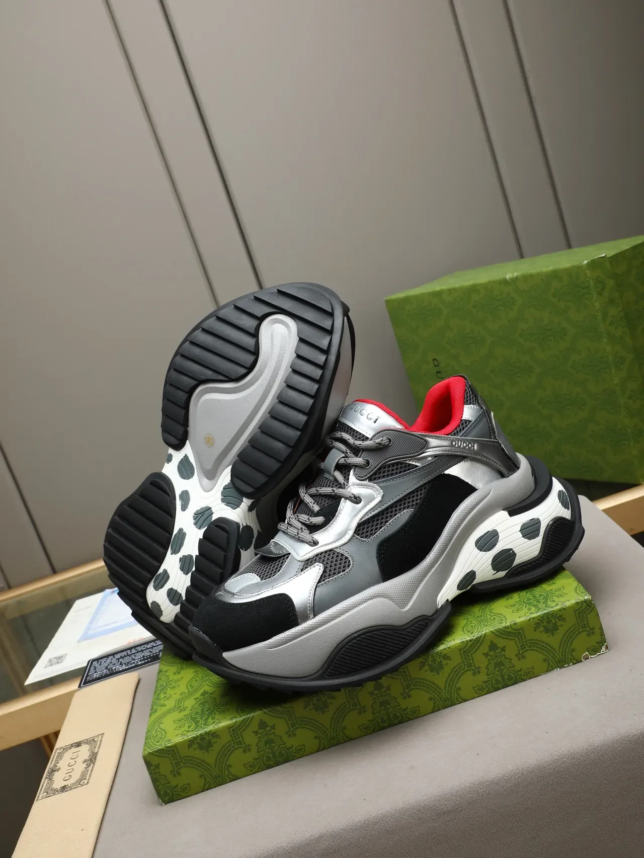 Gucci Screener Sneakers Chunky à Pois 4