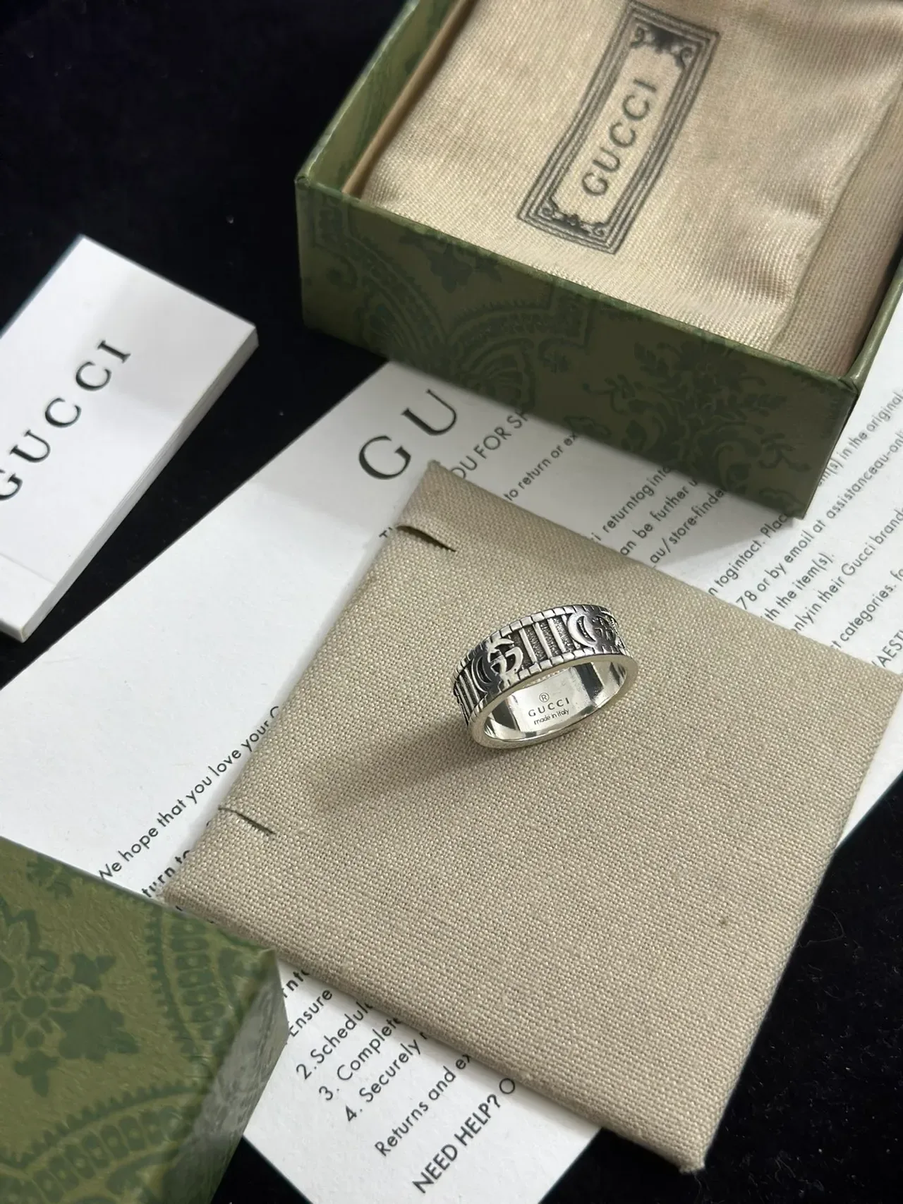 Gucci Screener Silver Beige Wide Band Interlocking G Motif Ring 3