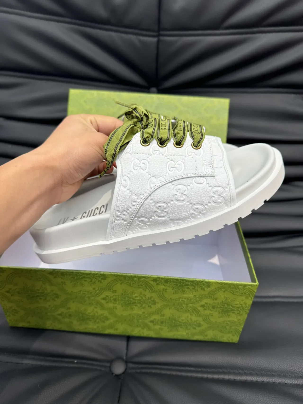 Gucci Screener সাদা সবুজ এমবসড GG মনোগ্রাম অলিভ রিবন লেস স্লিপার 6