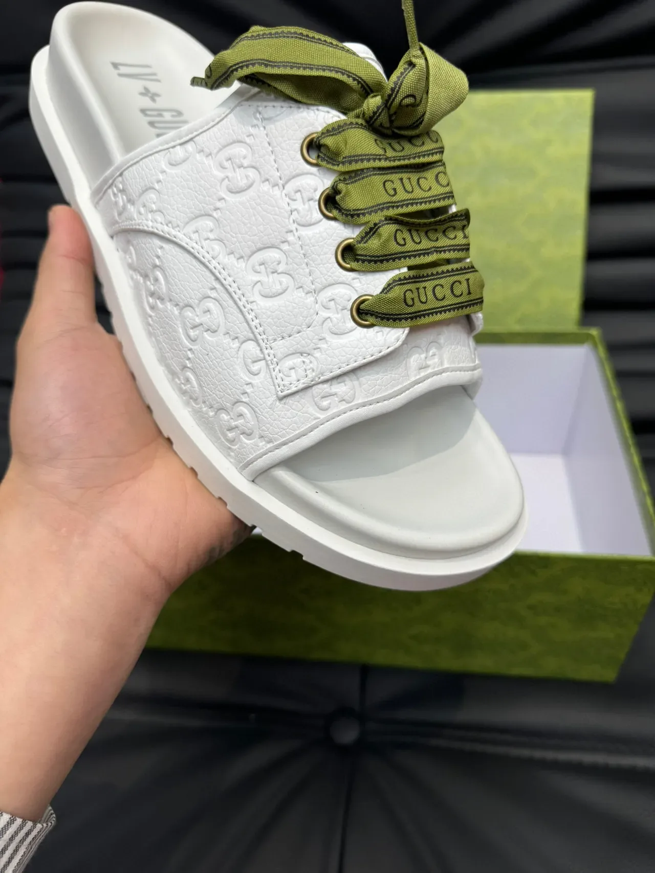 Gucci Screener সাদা সবুজ এমবসড GG মনোগ্রাম অলিভ রিবন লেস স্লিপার 7