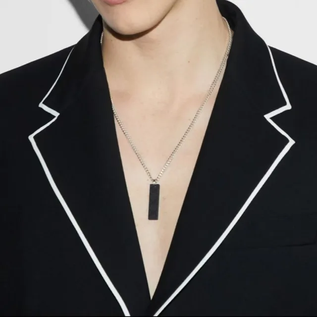 Gucci Pulseira Corrente Curb Prata e Preto com Placa 3