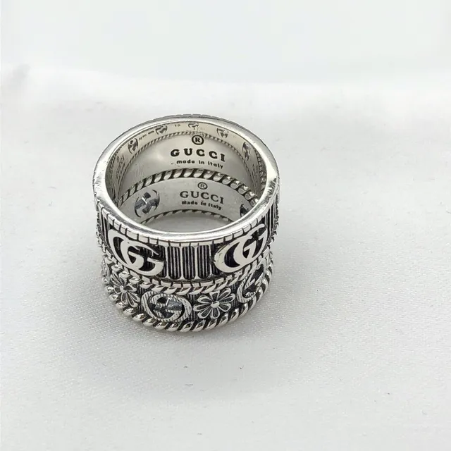 Gucci Silver Black Engraved Interlocking G Logo Oxidized Detailing Ring 2