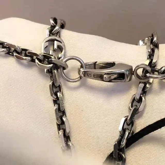 Gucci Collier Pendentif Ovale Argent Noir Borde de Corde 6