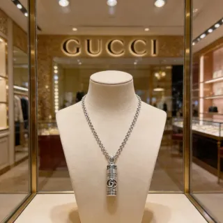 Gucci চাঁদি চেইন সিলিন্ড্রিক্যাল পেন্ডেন্ট নেকলেস