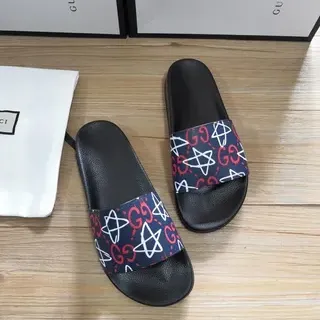 Gucci Slide Negro y Azul Marino GG Star Print Chanclas