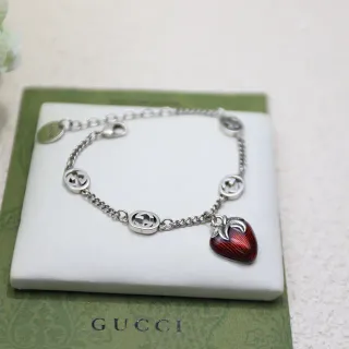 Gucci 草莓魅力 银色 红色 链条 互锁 G 魅力 手链
