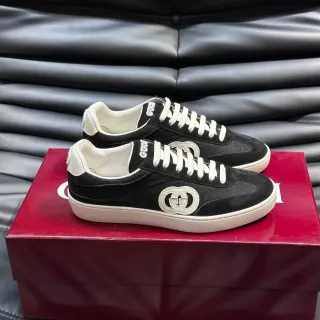 Gucci Tennis 1977 Zapatillas Lifestyle Negras y Crema