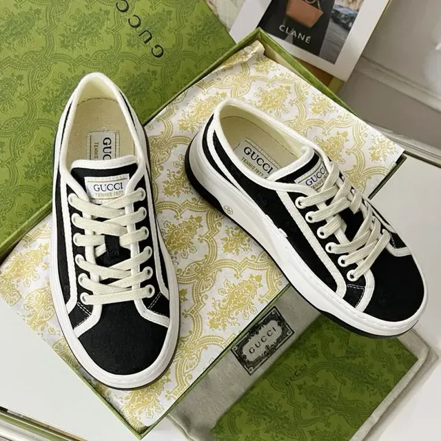 Gucci Tennis 1977 Preto e Branco Lifestyle Sneakers 3