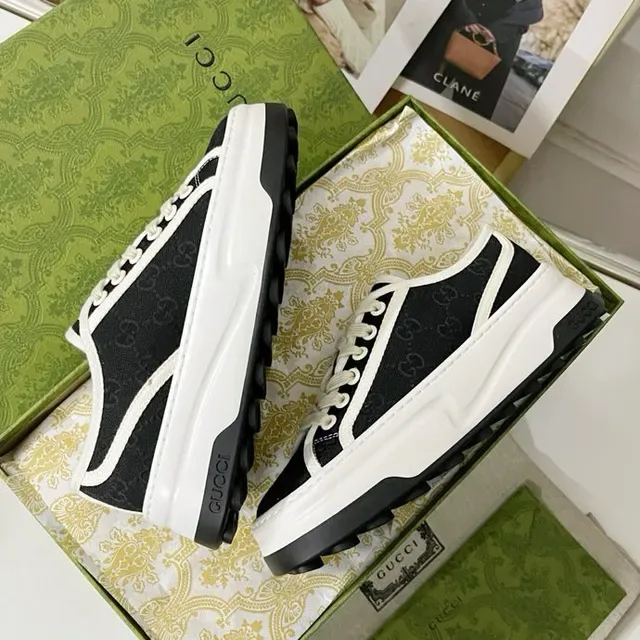 Gucci Tennis 1977 Preto e Branco Lifestyle Sneakers 4