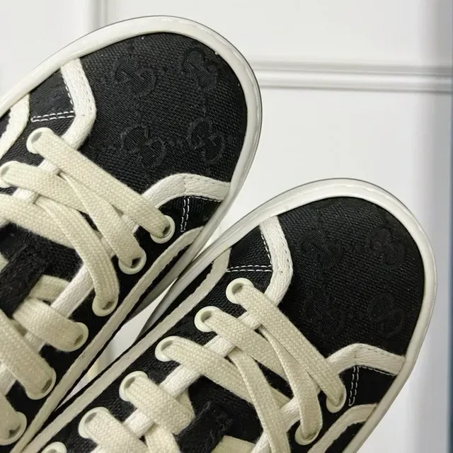 Gucci Tennis 1977 Preto e Branco Lifestyle Sneakers 9