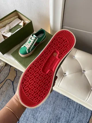Gucci Tennis 1977 Zapatillas de lona verdes con rayas web estilo de vida 7