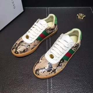 Gucci Tennis 1977 estampado de serpiente verde-rojo web zapatillas lifestyle