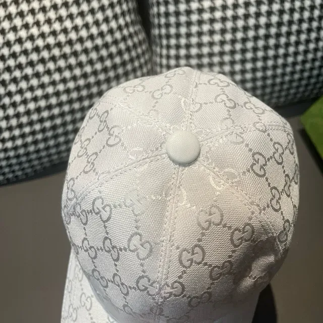 Gorra de béisbol Gucci Blanco y Negro GG Monogram Jacquard Web Stripe Accent 6