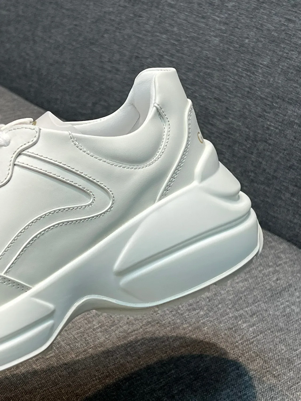 Gucci White Monochrome Sculpted Sole Chunky Sneakers 8