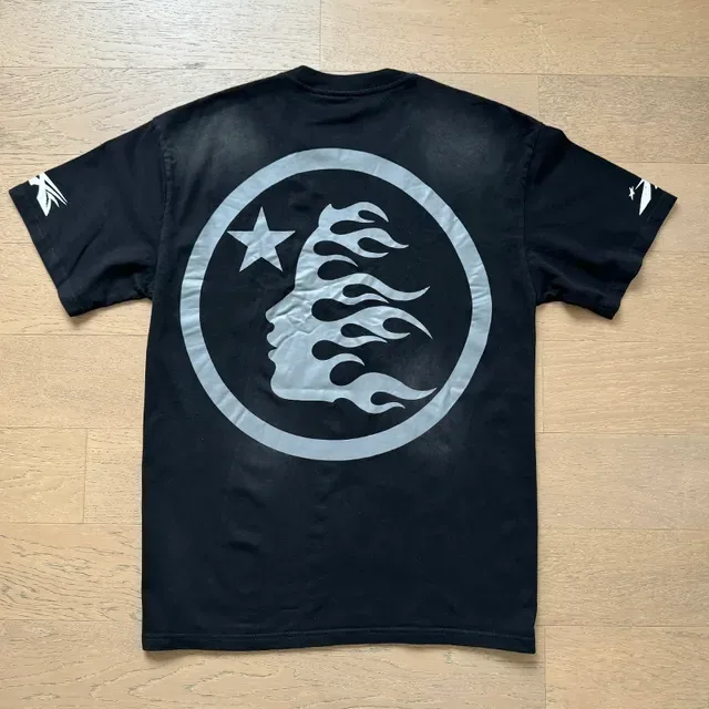 Hellstar Sports 火焰图案黑色运动套装 4