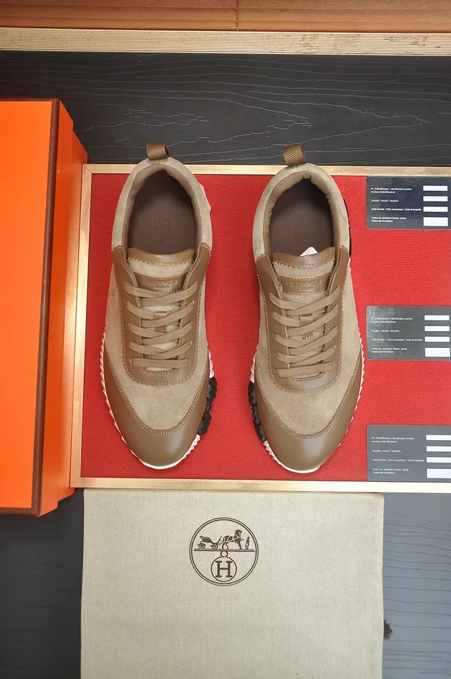 Hermès Beige y Negro Ante y Cuero Upper Tallada Blanca con Surcos Midsole Lifestyle Sneakers 5