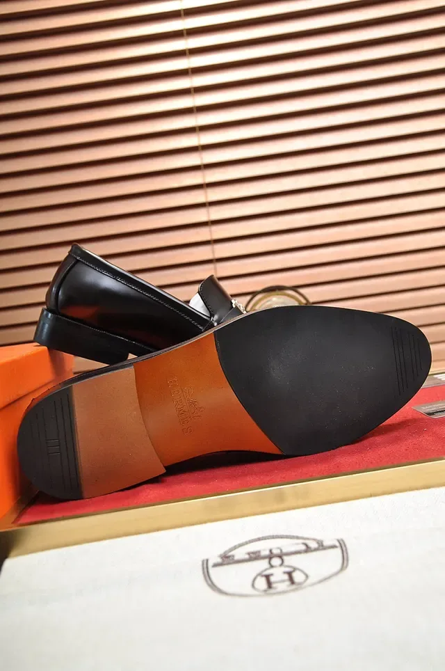 Hermès Black Gold Polished Leather Metal H-Buckle Strap Loafer 4